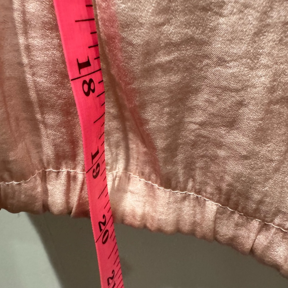 Glam brand blush colored blouse - Picture 6 of 6